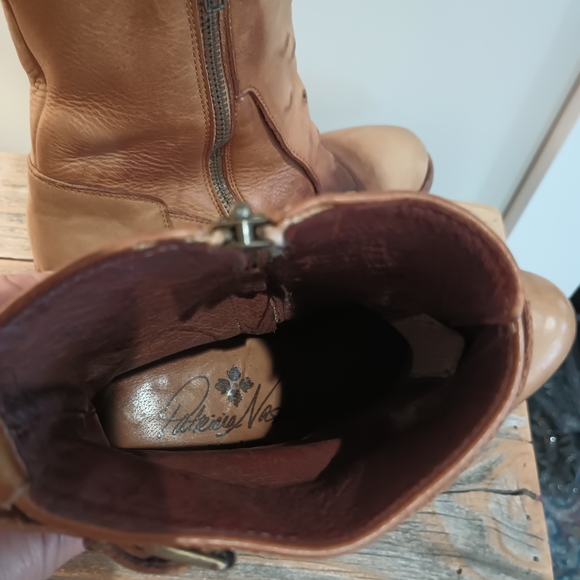 Patricia Nash Tuscanny Burnished Tan Leather Ankle Boots Size 6.5 (37) - Picture 6 of 10